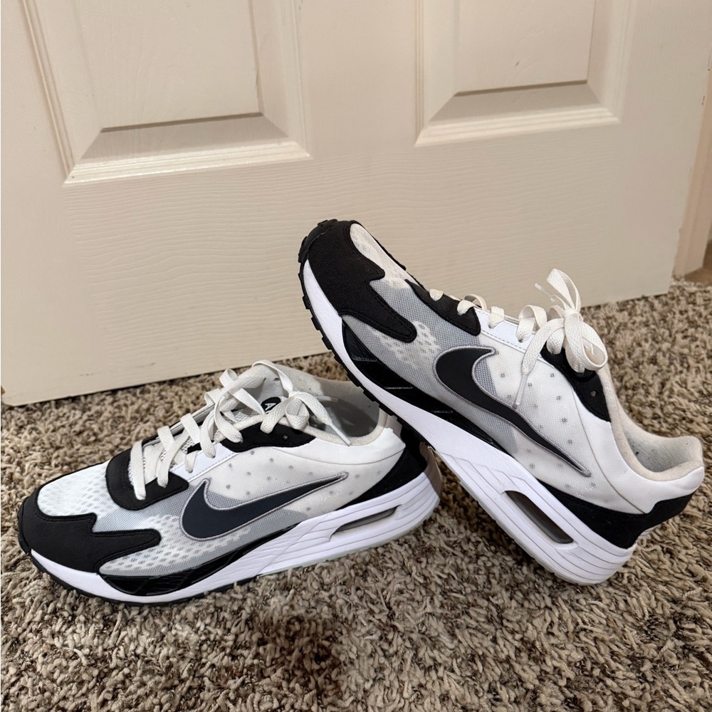 Nike Air Max Black and White Athletic Sneakers Airmax